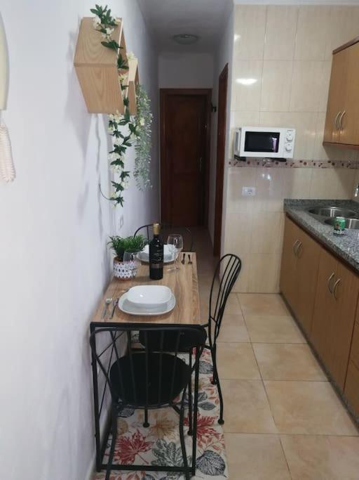 Acogedor Atico Con Terraza En San Cristobal De La Laguna Eksteriør billede